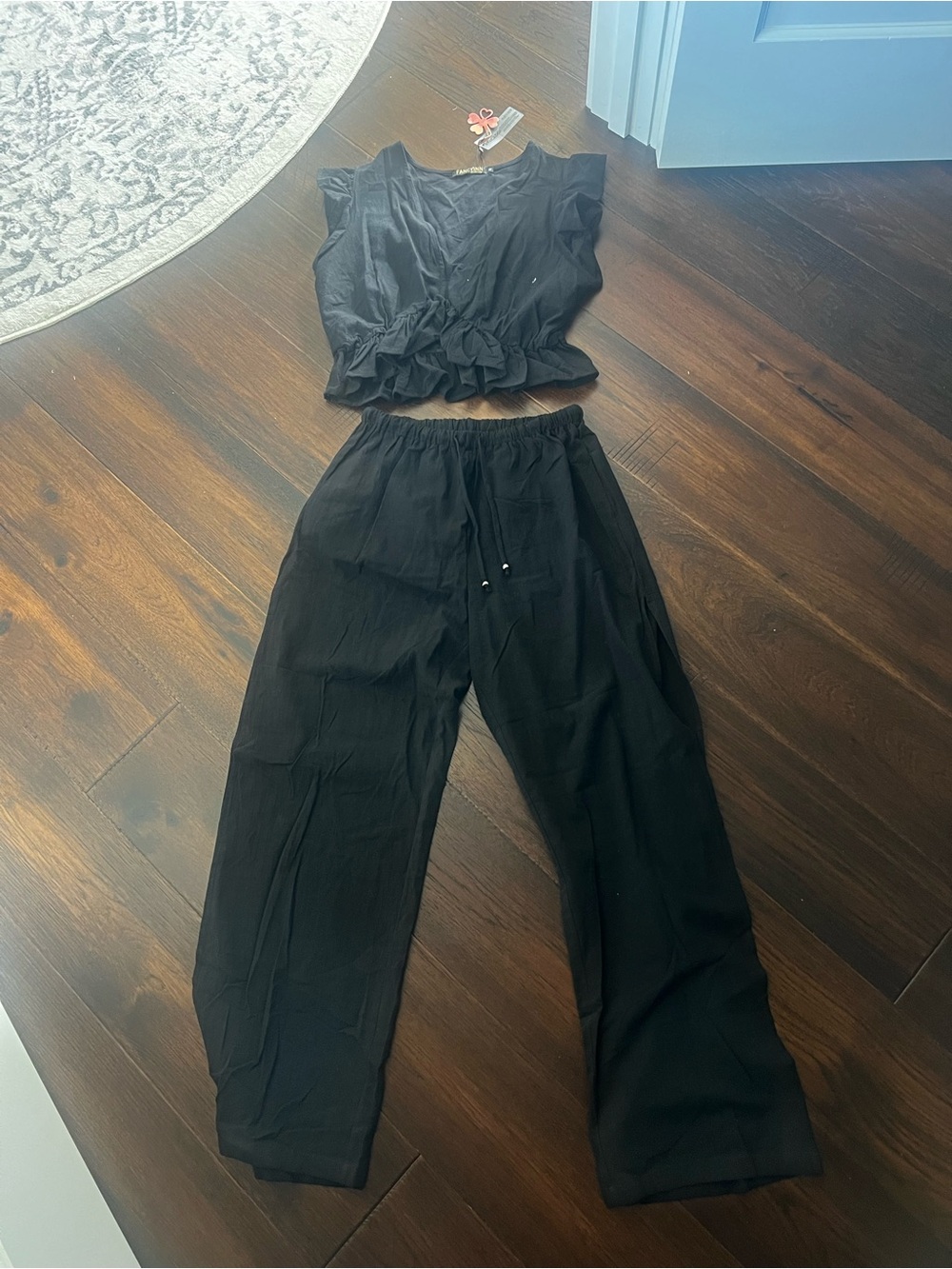 V neck crop top with side slit pants set